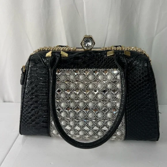 Elegant Black and White Women's Handbag Unbranded - Picture 2 of 11